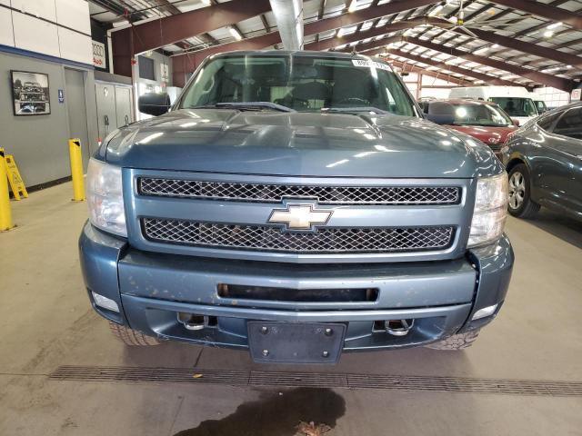 2011 CHEVROLET SILVERADO - 1GCRKSE32BZ269244