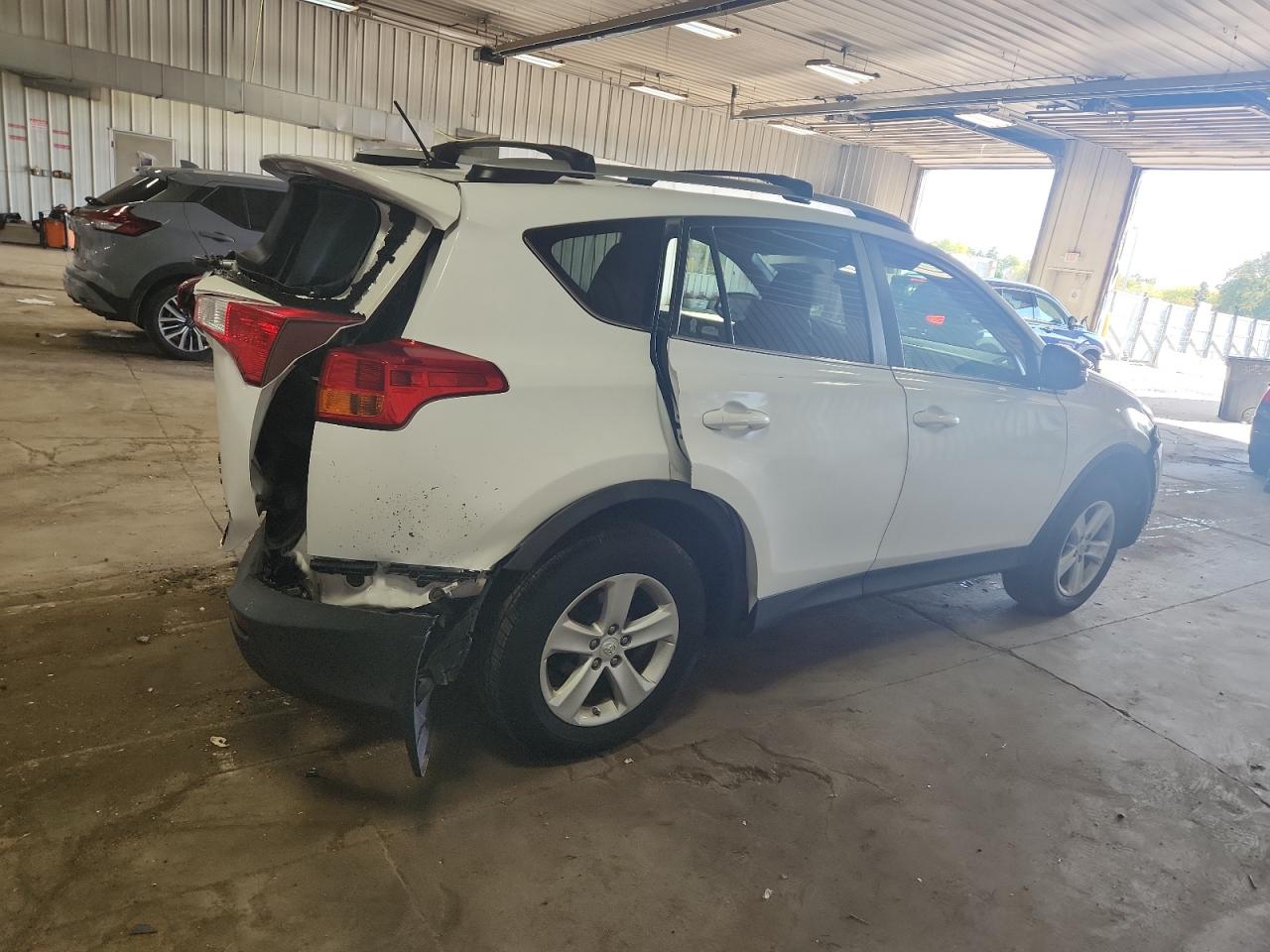 TOYOTA RAV4 XLE