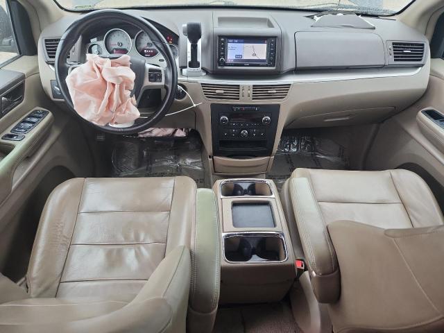 2011 VOLKSWAGEN ROUTAN SEL - 2V4RW5DG5BR804996