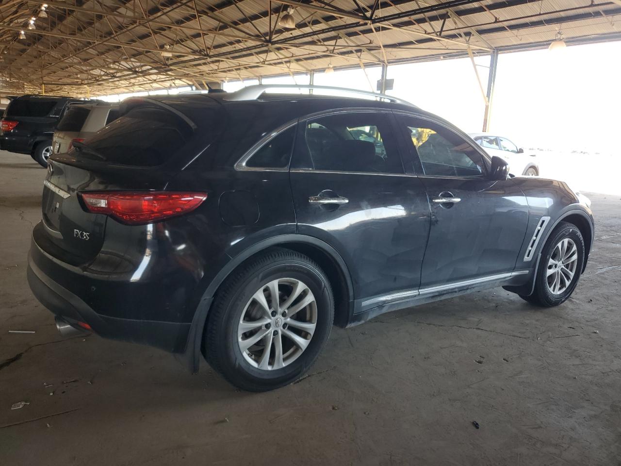 INFINITI FX35