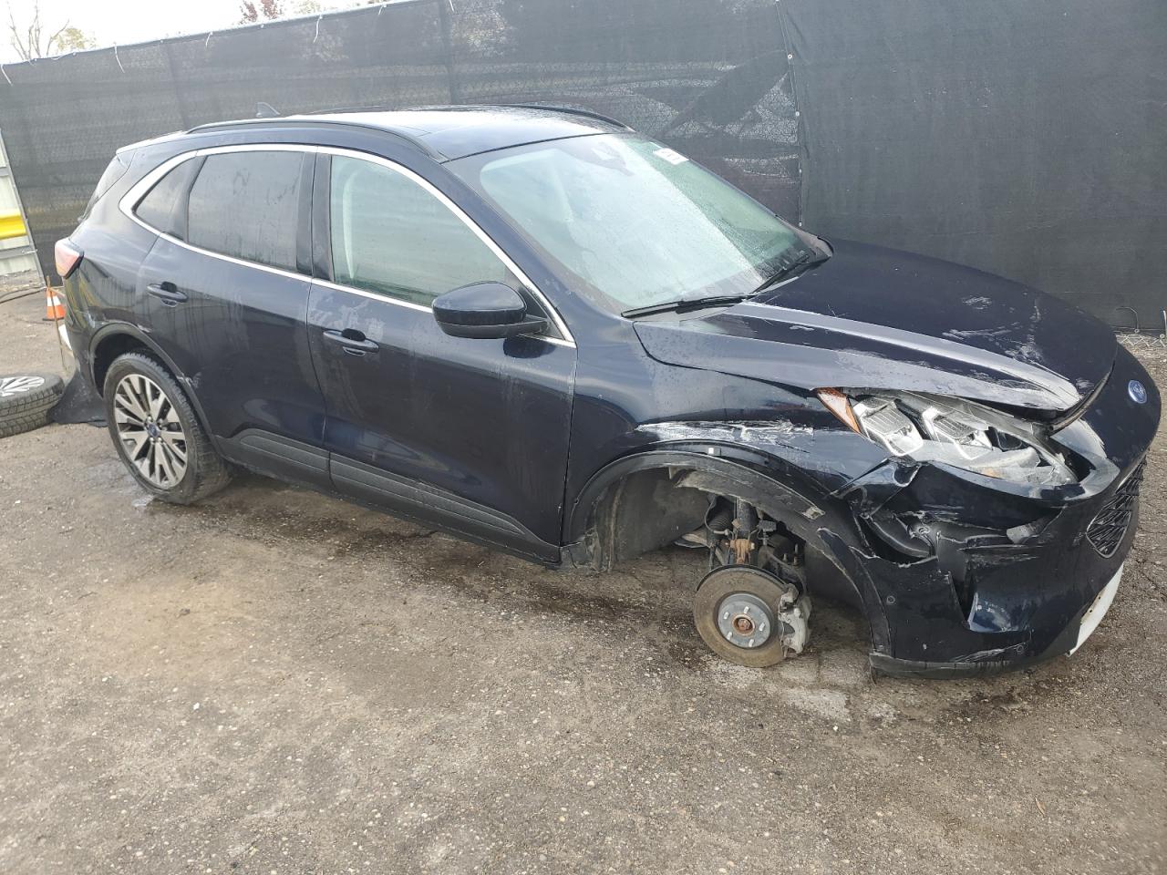 FORD ESCAPE TITANIUM