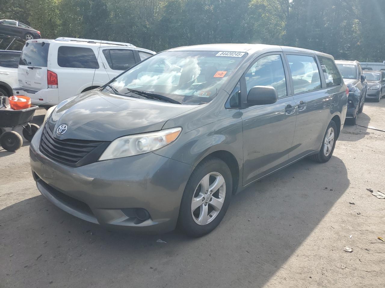 TOYOTA SIENNA BASE