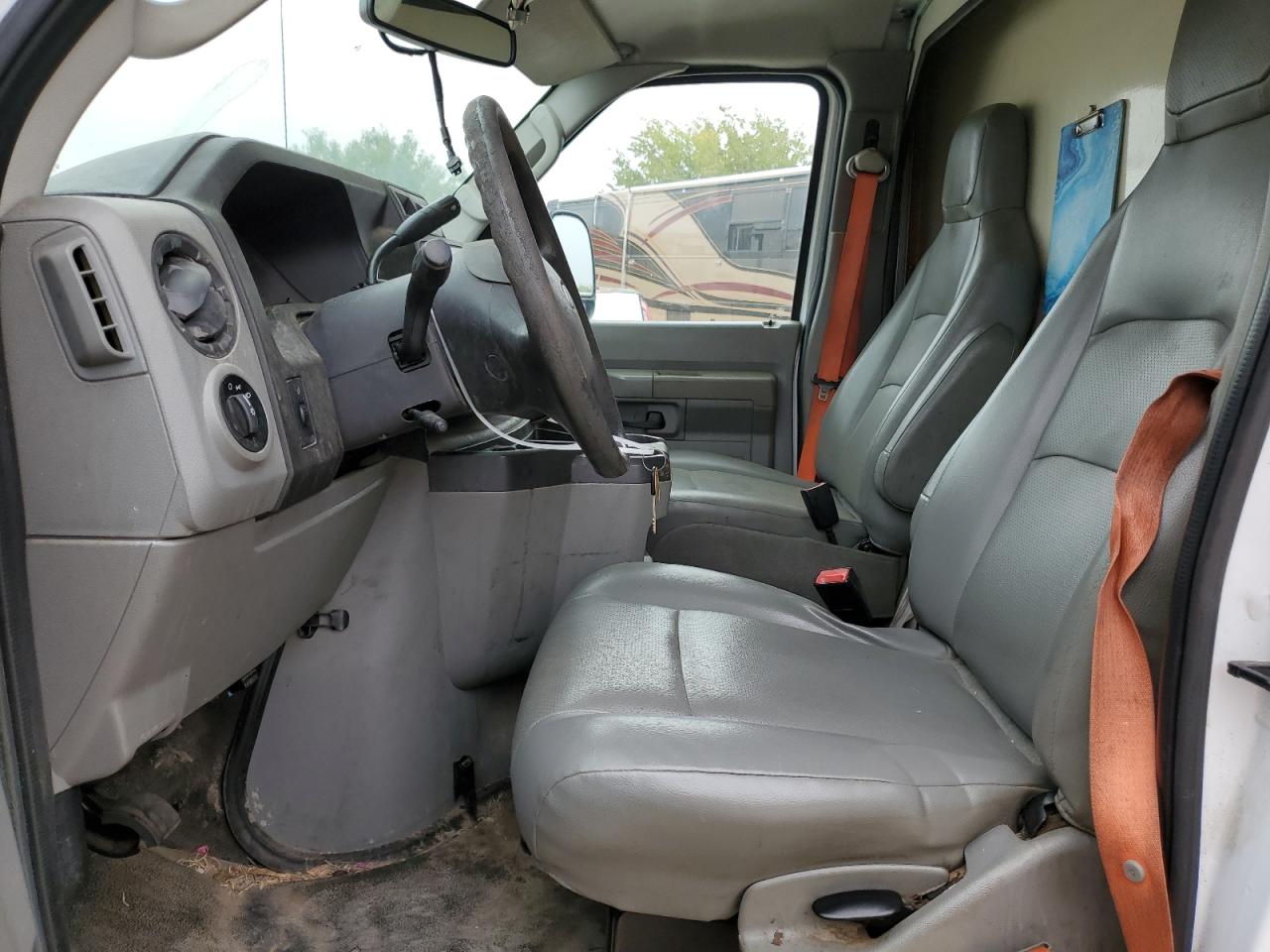 Lot #3296929830 2019 FORD E450