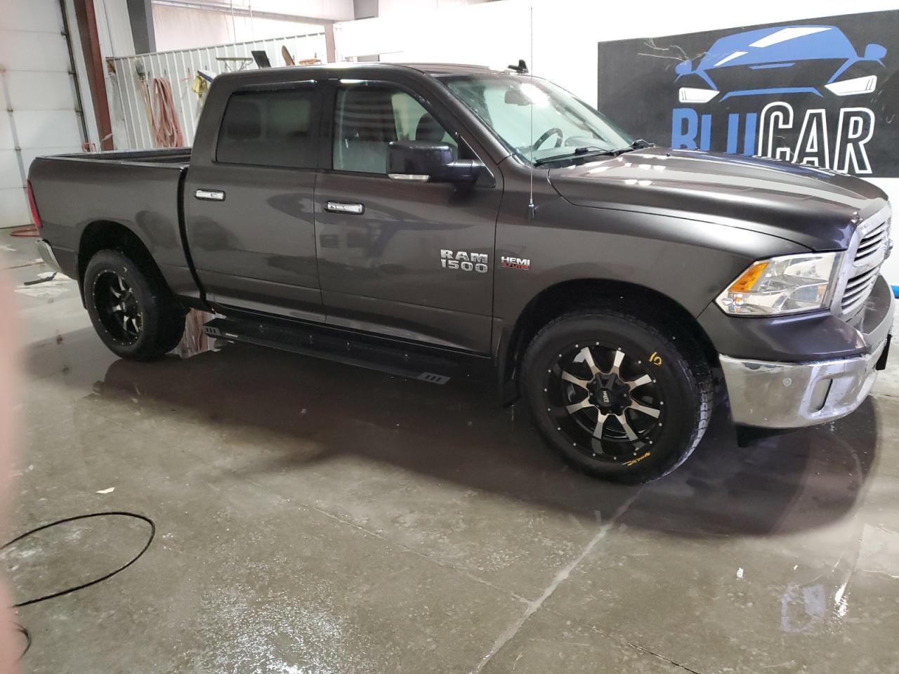 RAM 1500 SLT