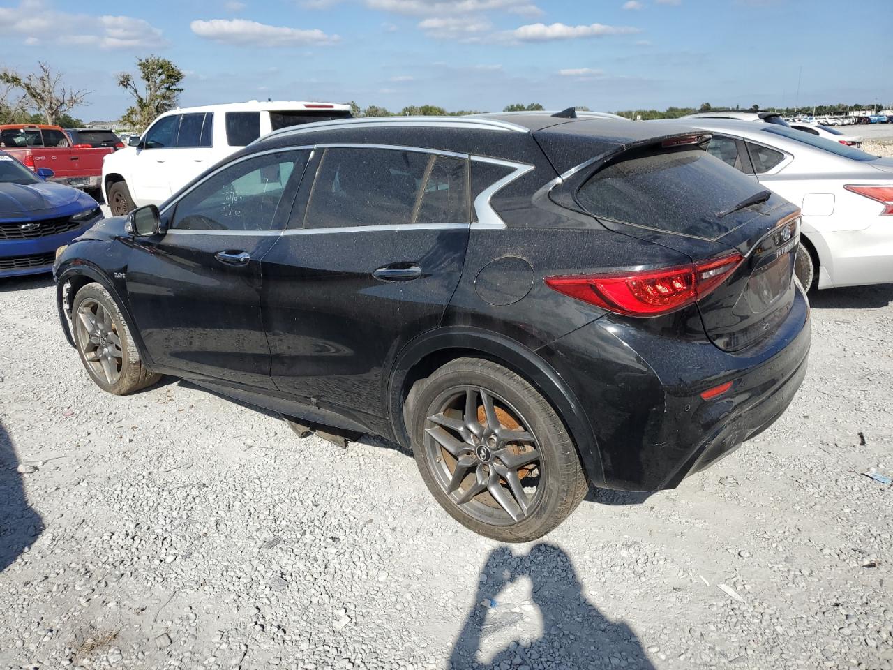 INFINITI QX30 BASE