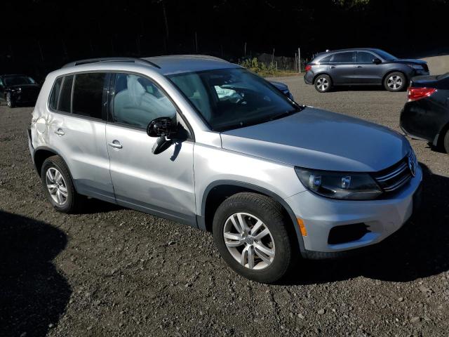 2016 VOLKSWAGEN TIGUAN S WVGBV7AX0GW553832