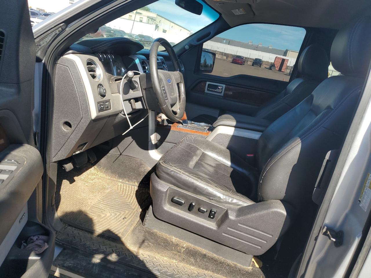 FORD F-150 SUPER CAB