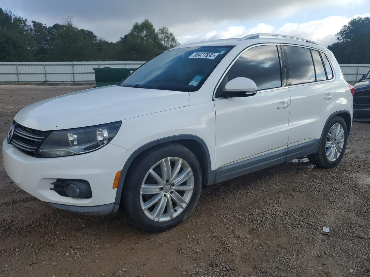 VOLKSWAGEN TIGUAN S