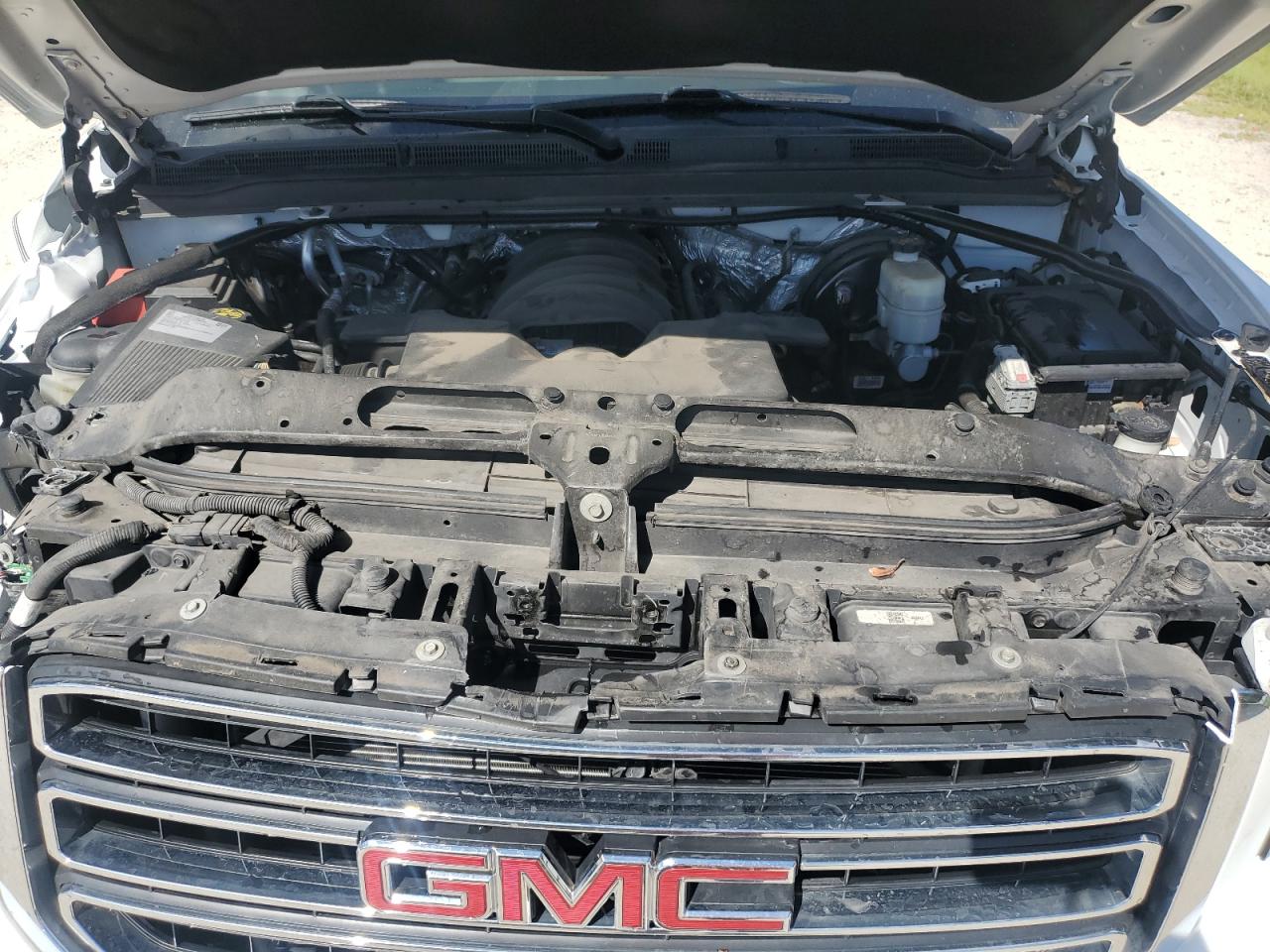 GMC YUKON SLT