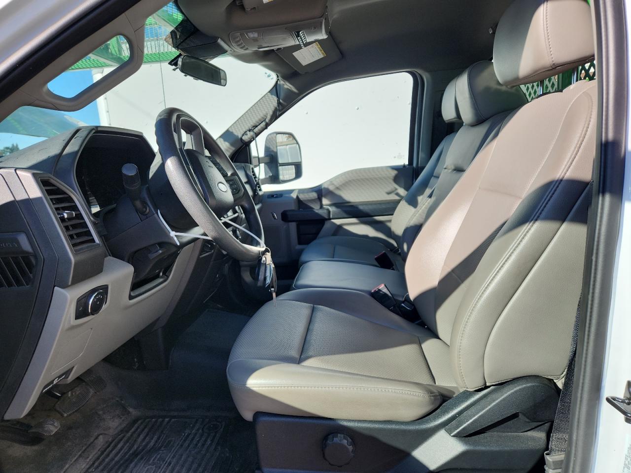 FORD F-450 SUPER DUTY