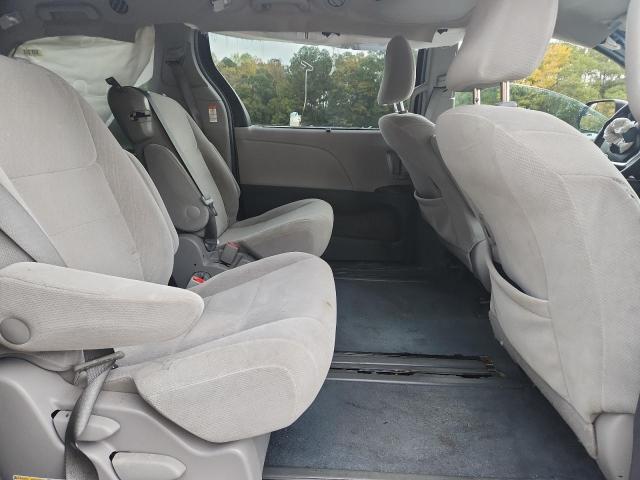 2015 TOYOTA SIENNA LE #3302785895
