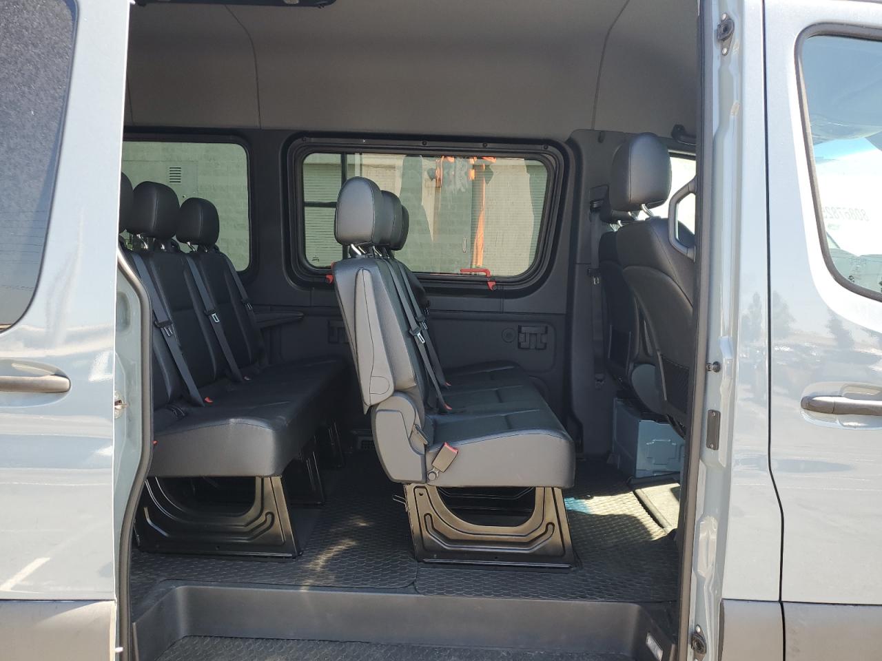 MERCEDES-BENZ SPRINTER 2500