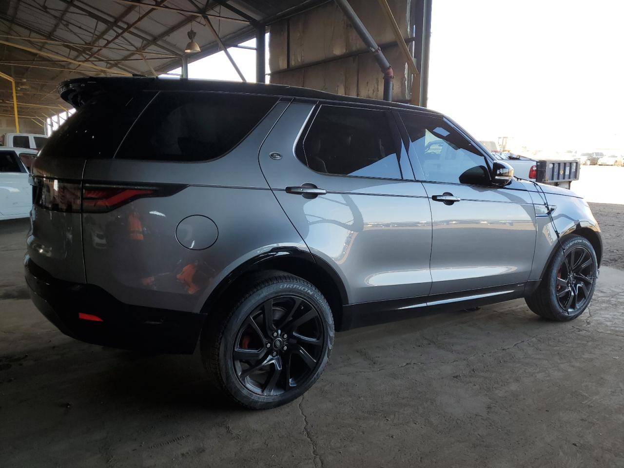 LAND ROVER DISCOVERY S R-DYNAMIC