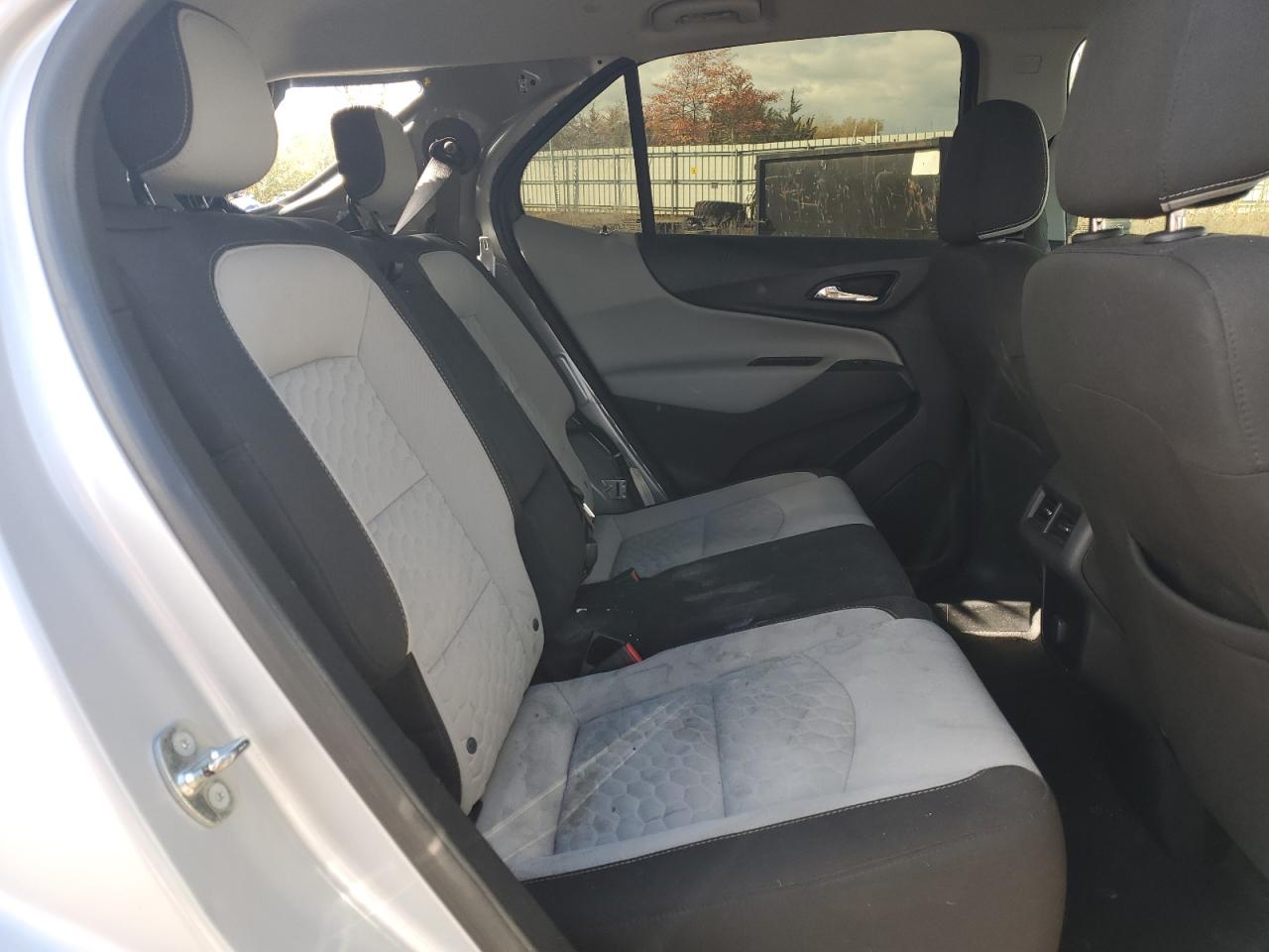 CHEVROLET EQUINOX LS