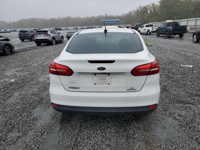 2015 FORD FOCUS SE - 1FADP3F28FL214870