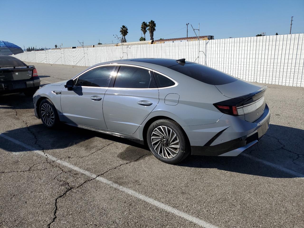 HYUNDAI SONATA HYBRID