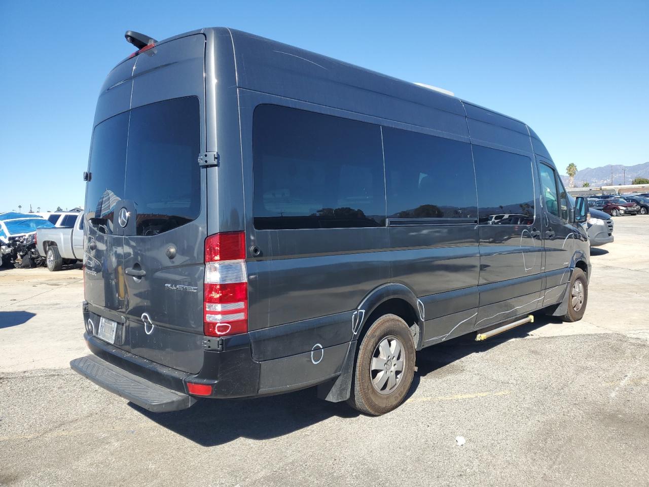 MERCEDES-BENZ SPRINTER 2500