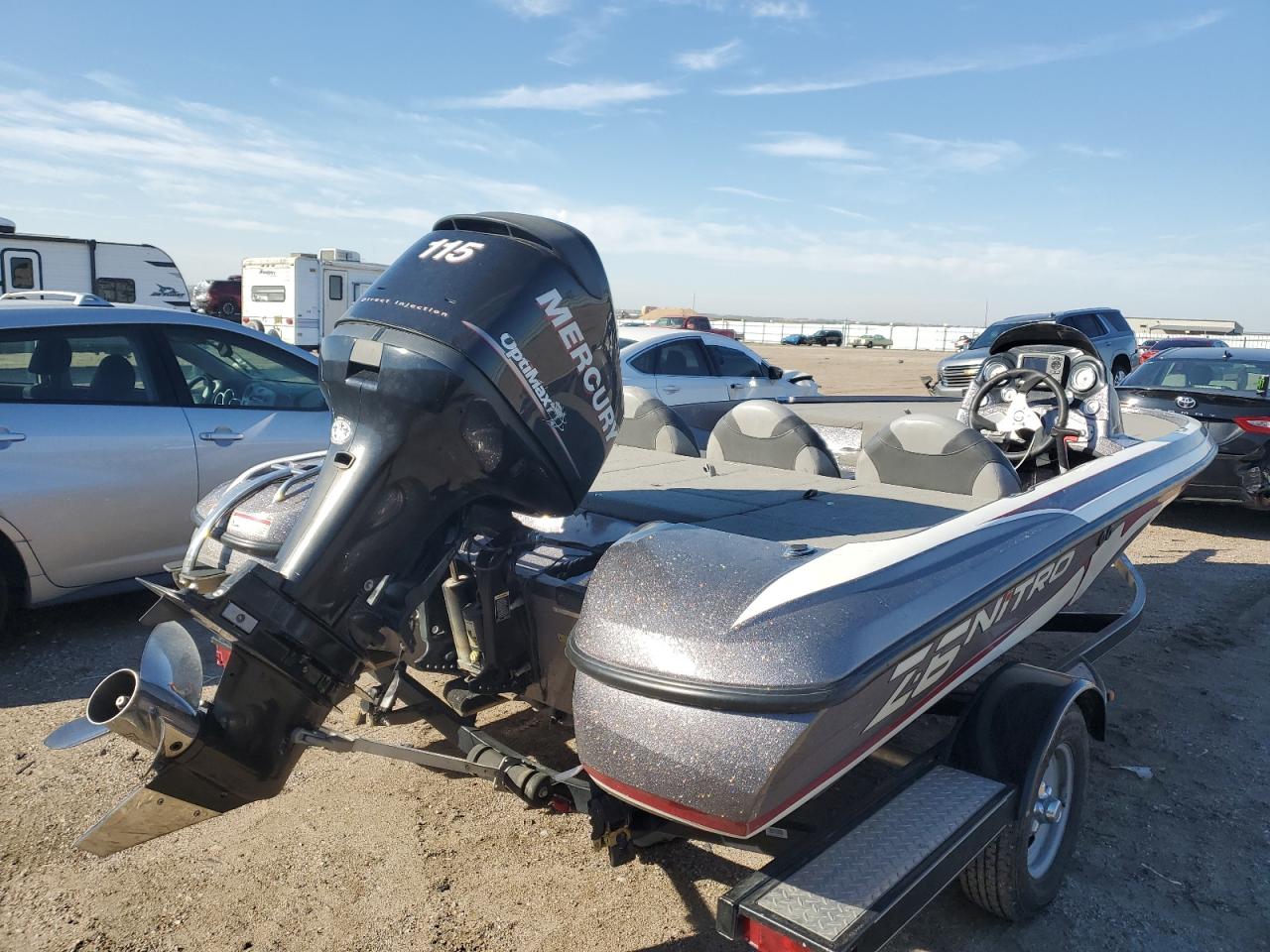 Lot #3302713999 2012 TRACKER BOAT