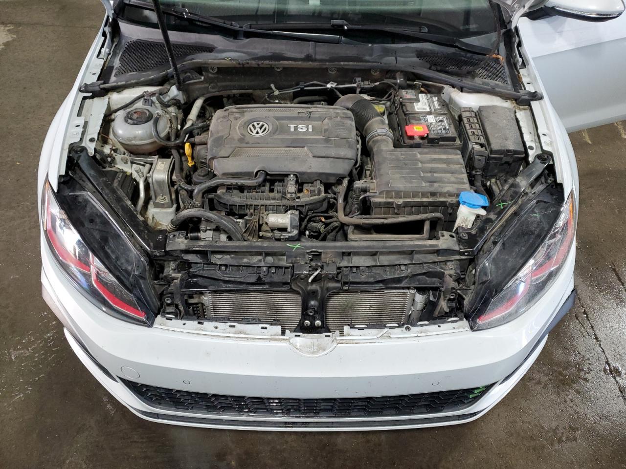 VOLKSWAGEN GOLF GTI S/SE