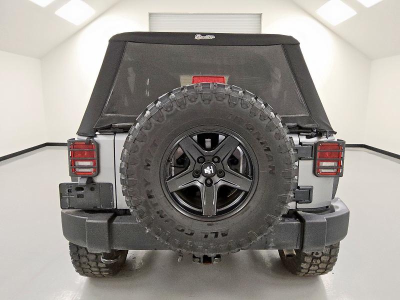 2015 JEEP WRANGLER U 1C4BJWDG5FL571975