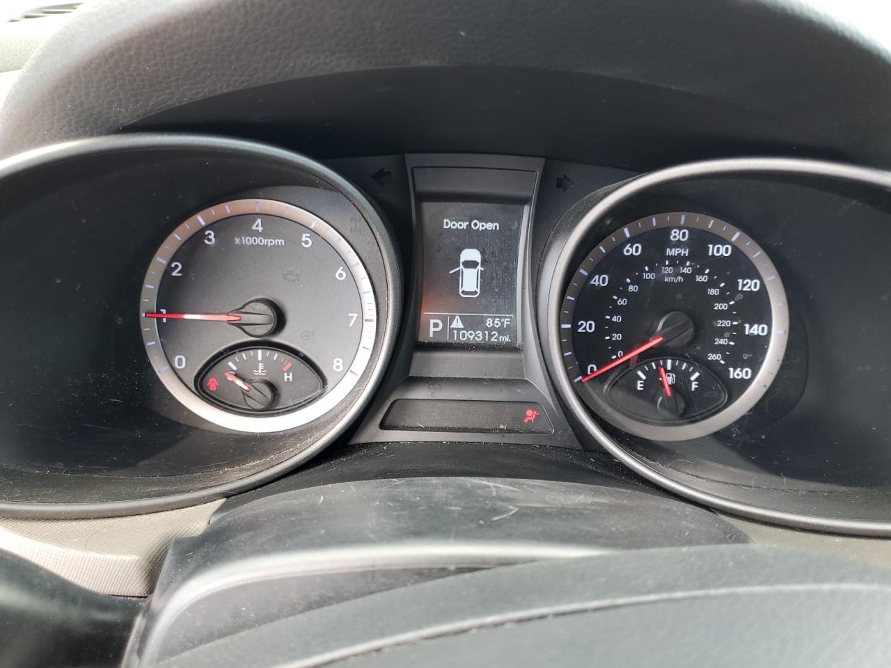 Lot #3302831902 2015 HYUNDAI SANTA FE S