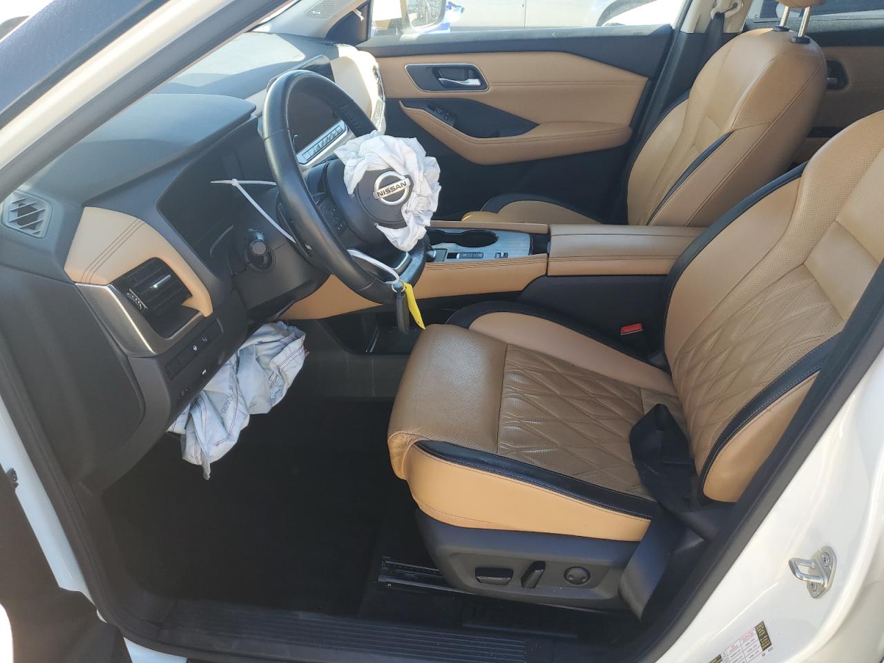 NISSAN ROGUE PLATINUM