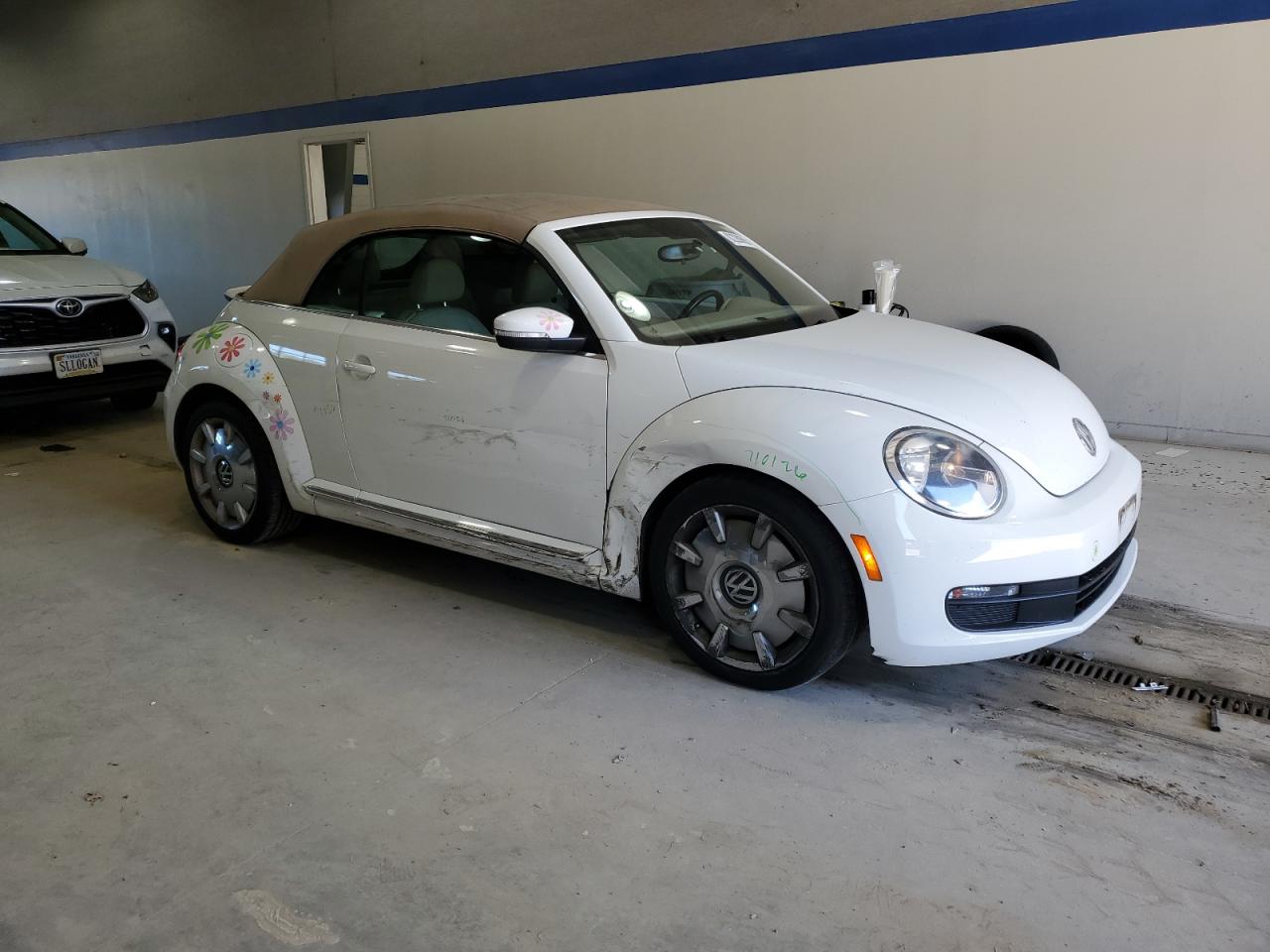 VOLKSWAGEN BEETLE