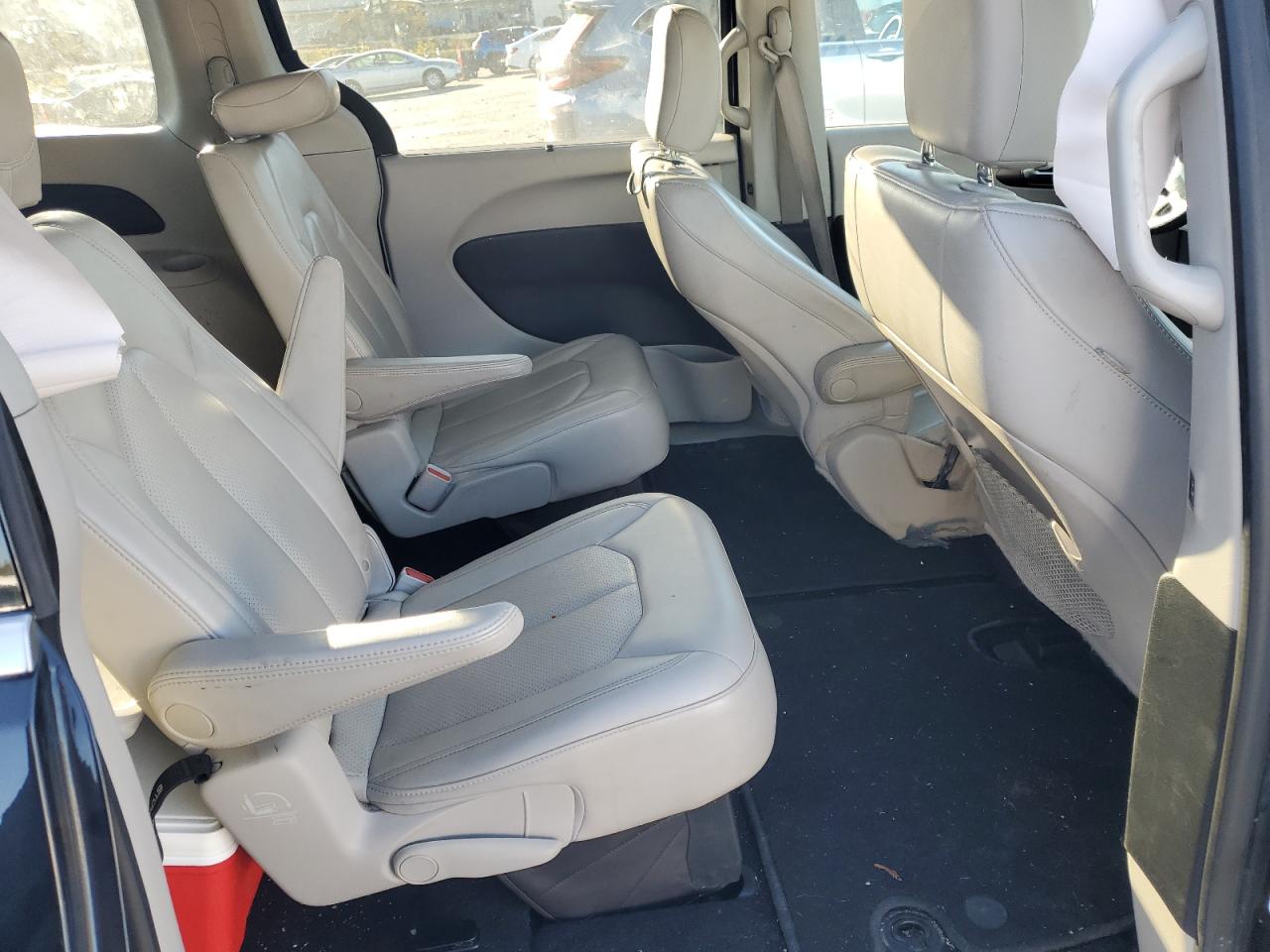 CHRYSLER VOYAGER LXI