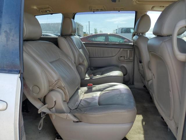 2010 TOYOTA SIENNA XLE - 5TDYK4CC2AS295580