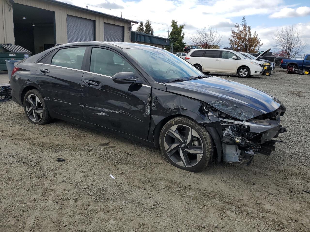 HYUNDAI ELANTRA LIMITED