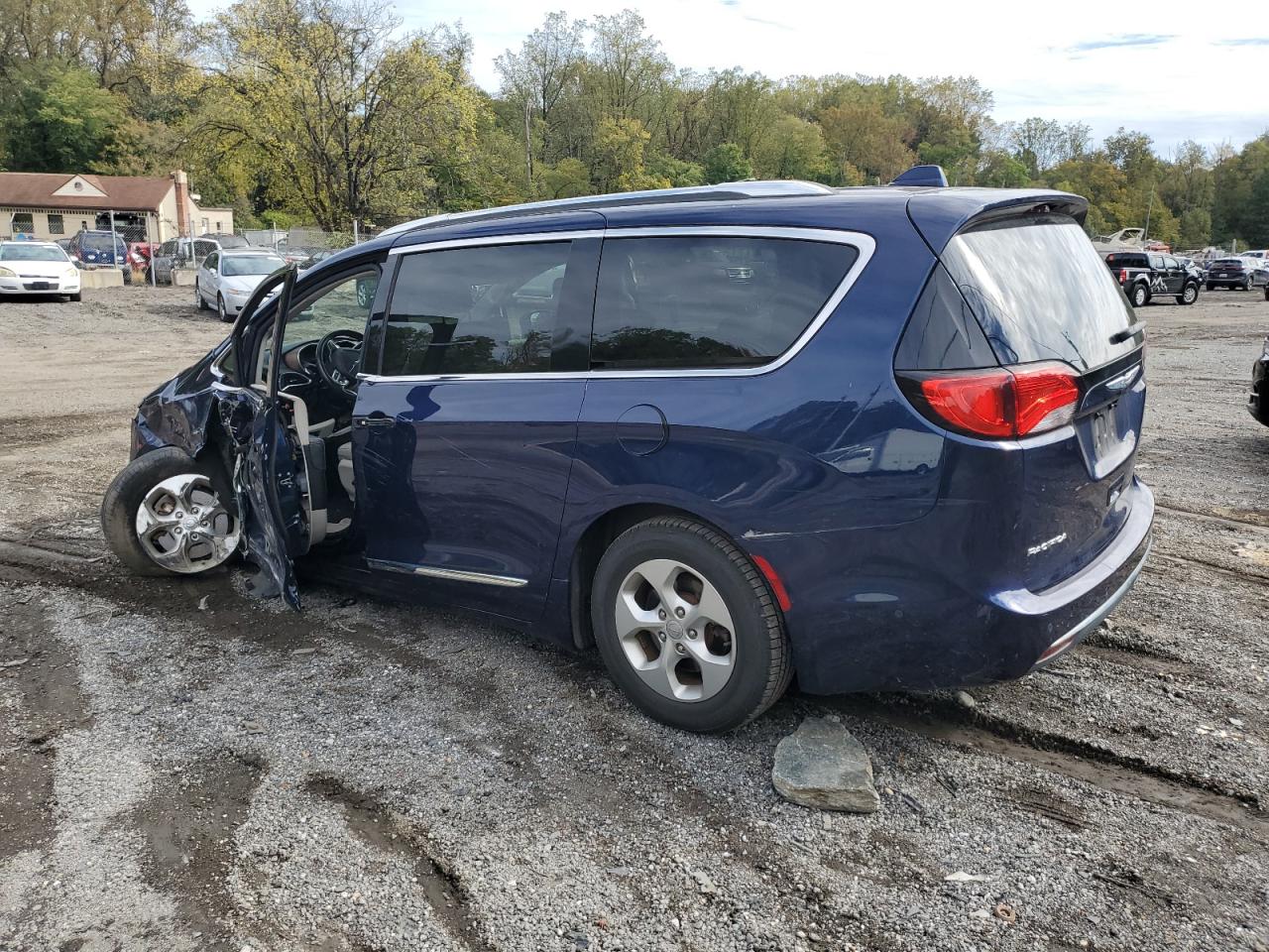 CHRYSLER PACIFICA TOURING L PLUS