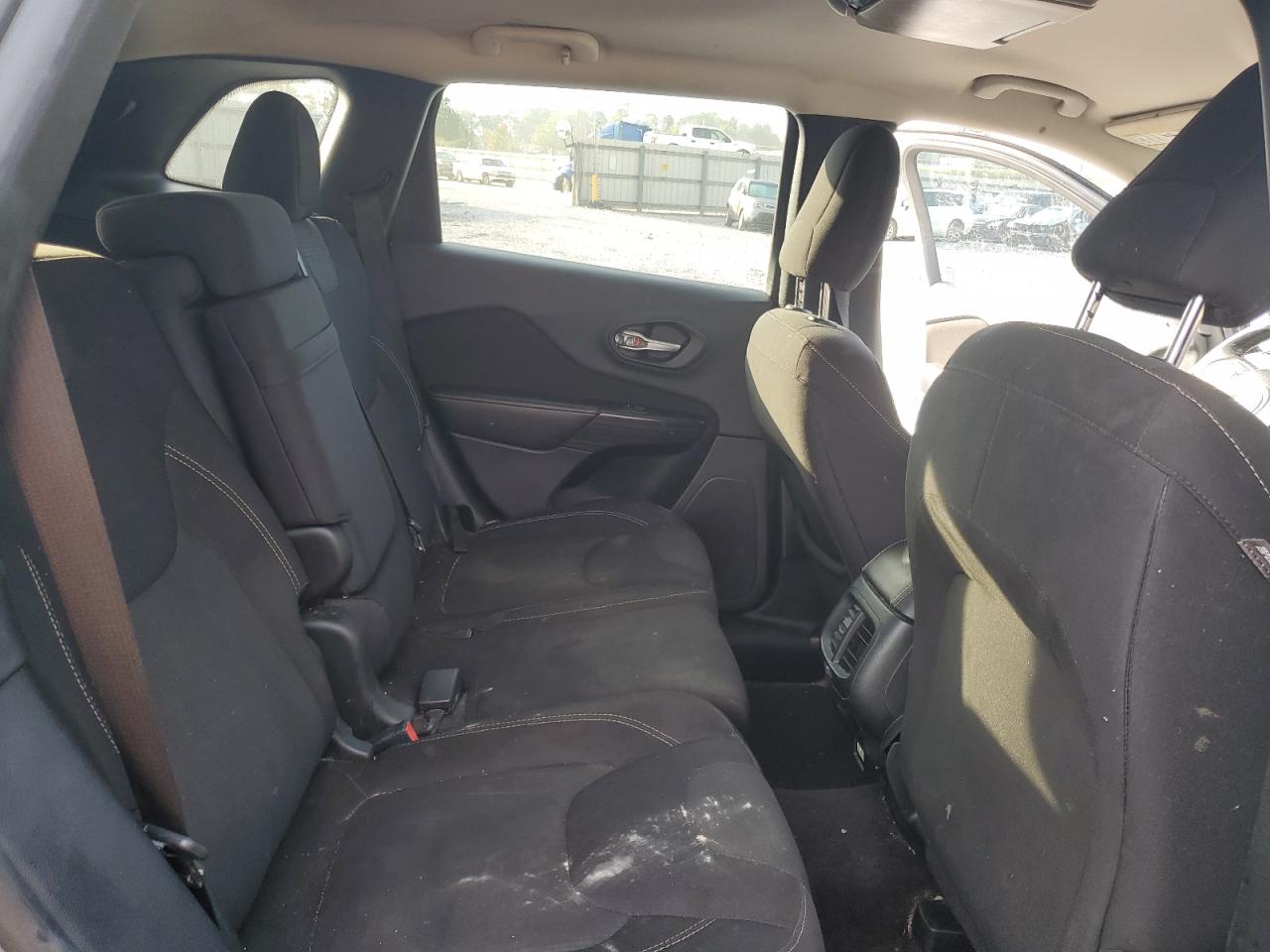 JEEP GRAND CHEROKEE LATITUDE