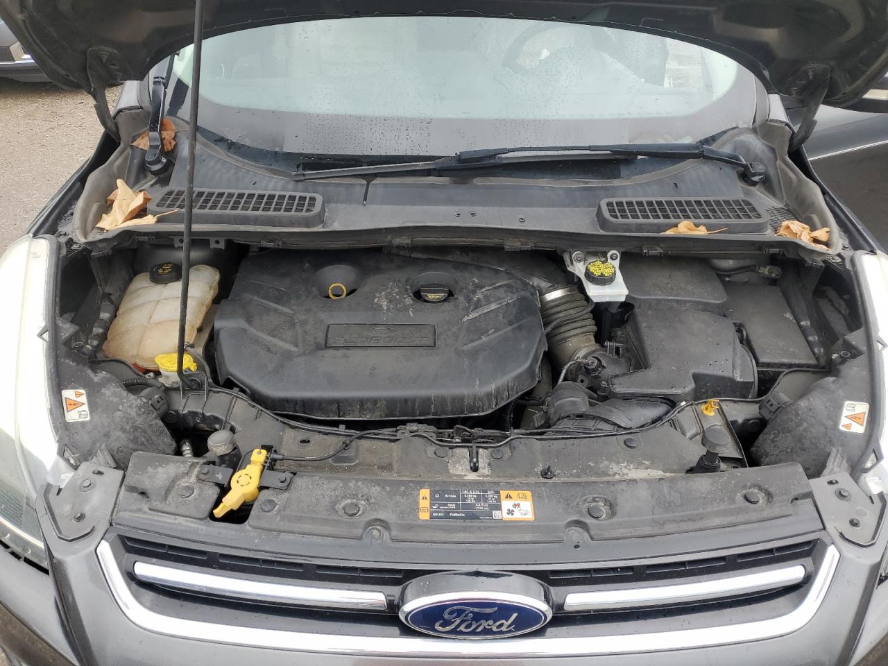 FORD ESCAPE TITANIUM