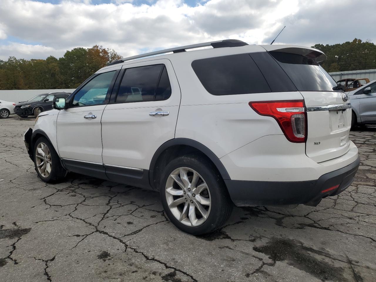 FORD EXPLORER XLT