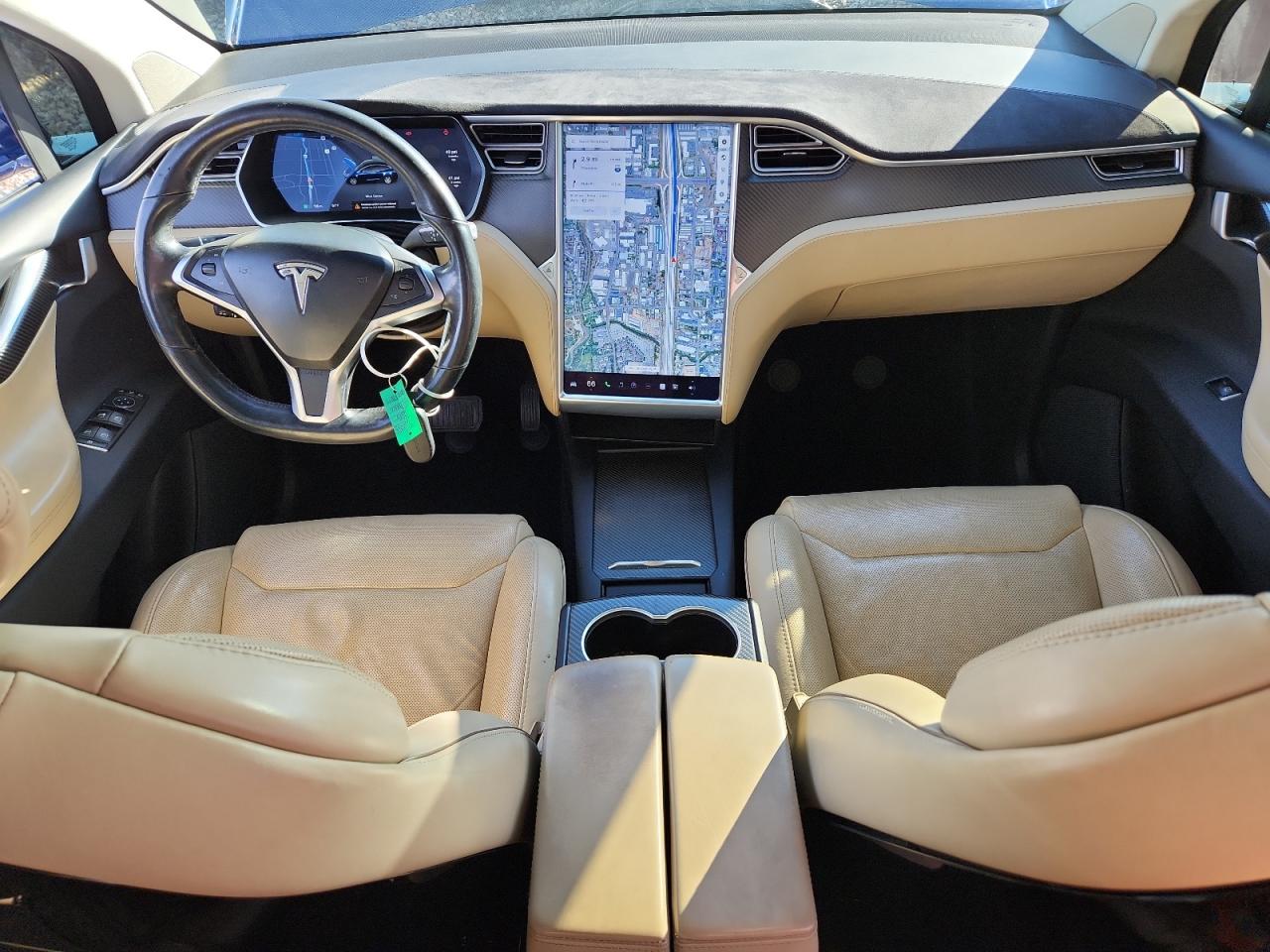 TESLA MODEL X