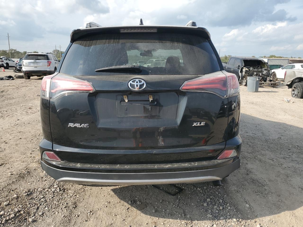 TOYOTA RAV4 XLE