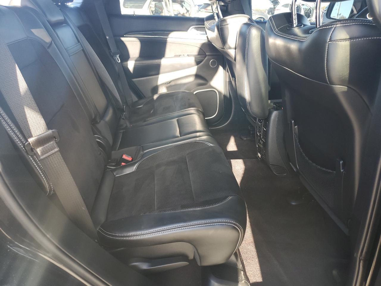 JEEP GRAND CHEROKEE SRT-8