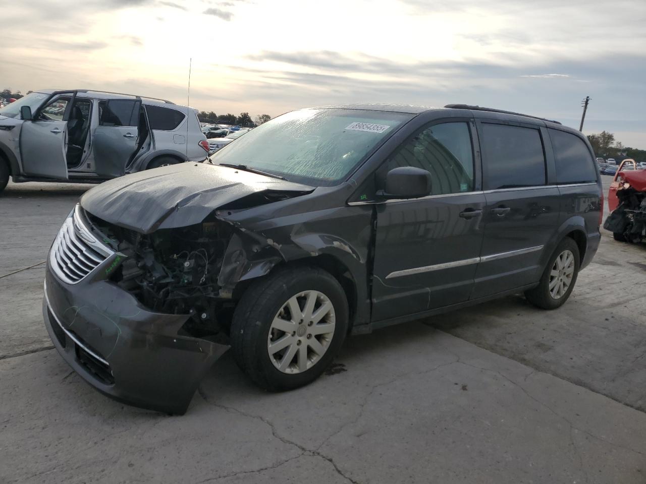 CHRYSLER TOWN & COUNTRY TOURING