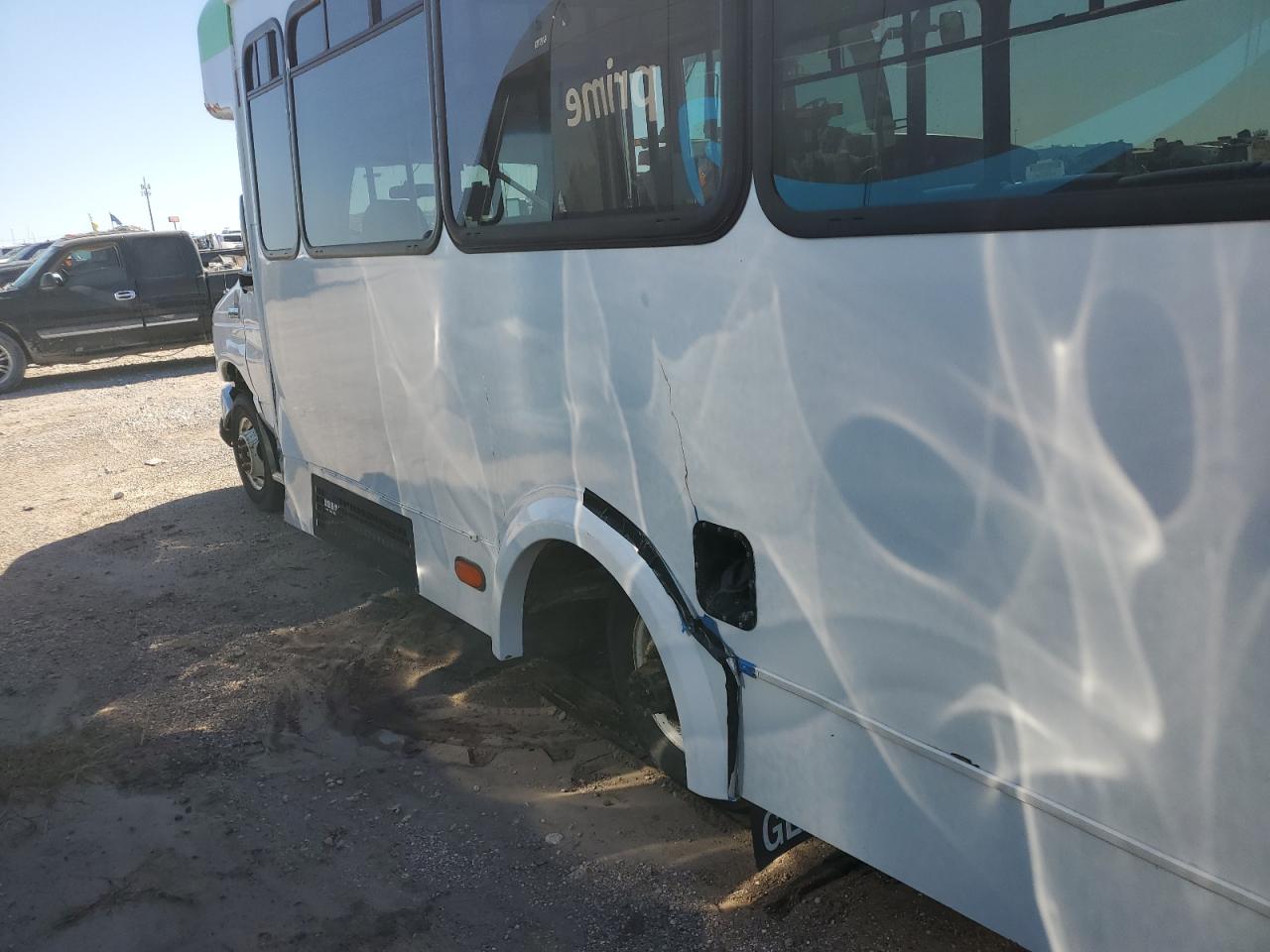 Lot #3274720808 2017 FORD ECONOLINE E450 SUPER DUTY CUTAWAY VAN