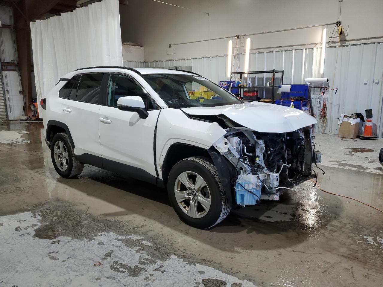 TOYOTA RAV4 XLE