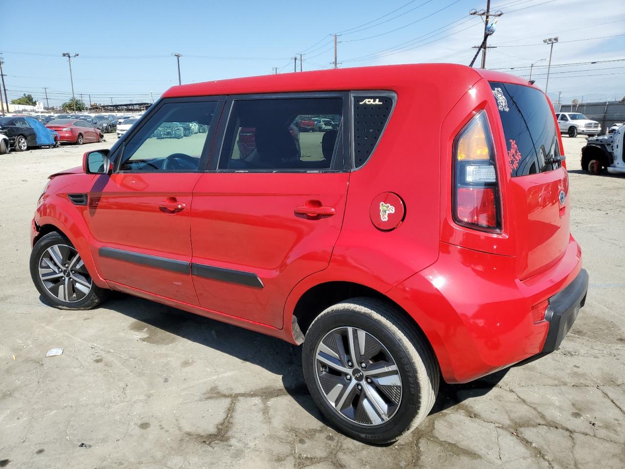 KIA SOUL +