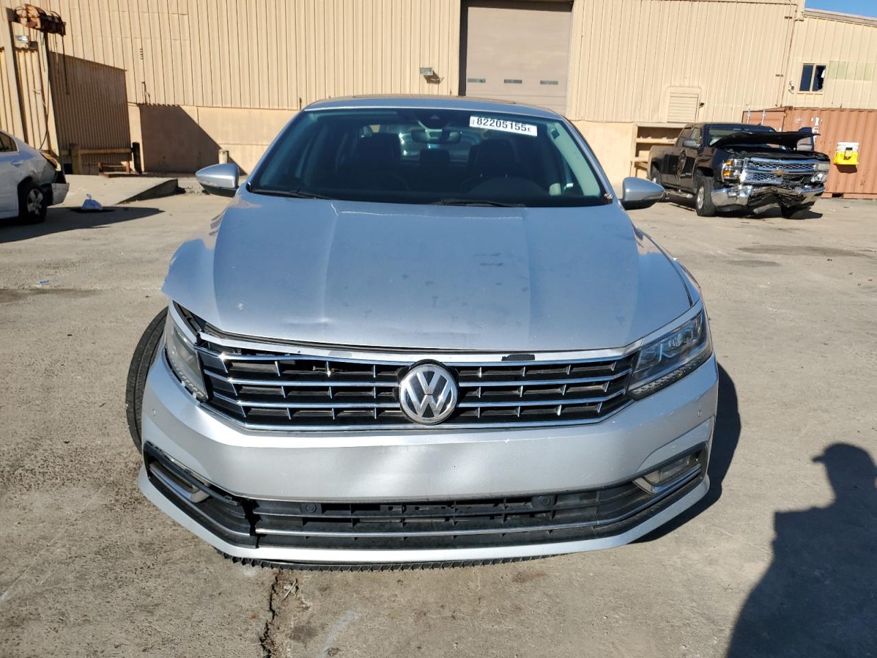 VOLKSWAGEN PASSAT SEL PREMIUM