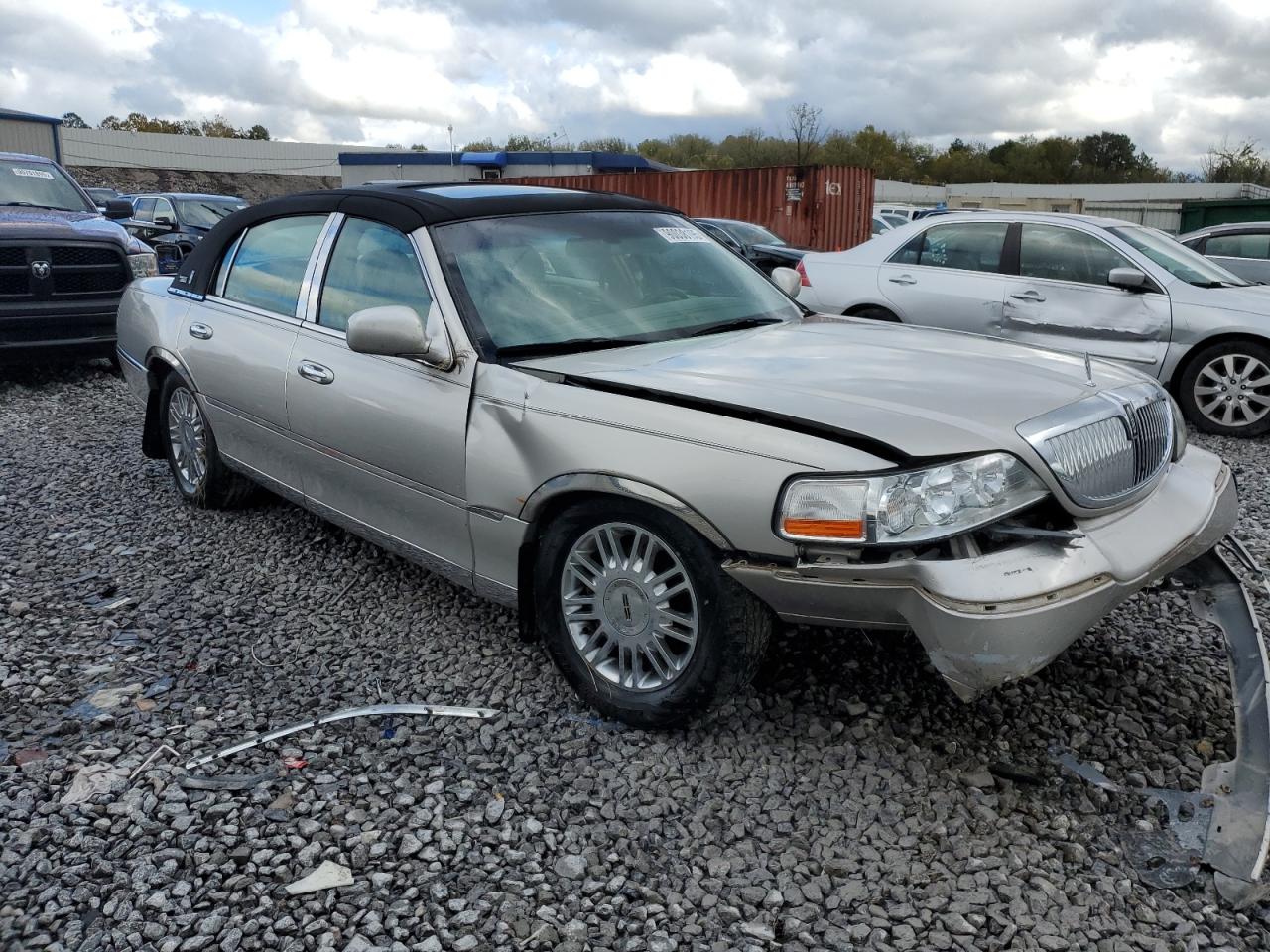 Lot #3285781653 2007 LINCOLN TOWN CAR S
