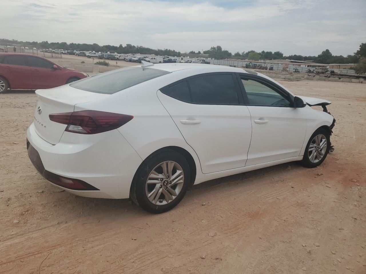 HYUNDAI ELANTRA SEL