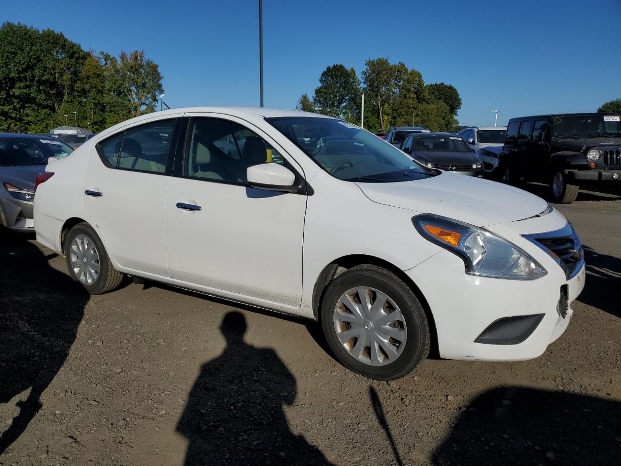 NISSAN VERSA S