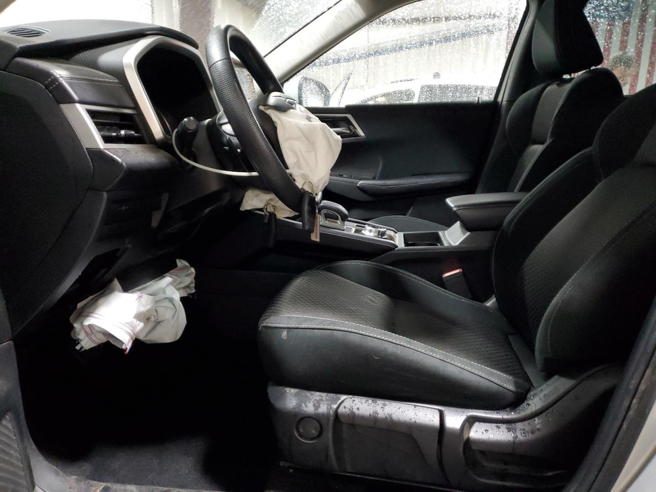 MITSUBISHI OUTLANDER ES