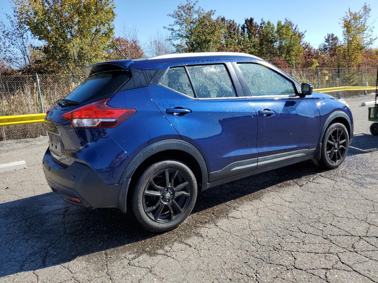 NISSAN KICKS SR