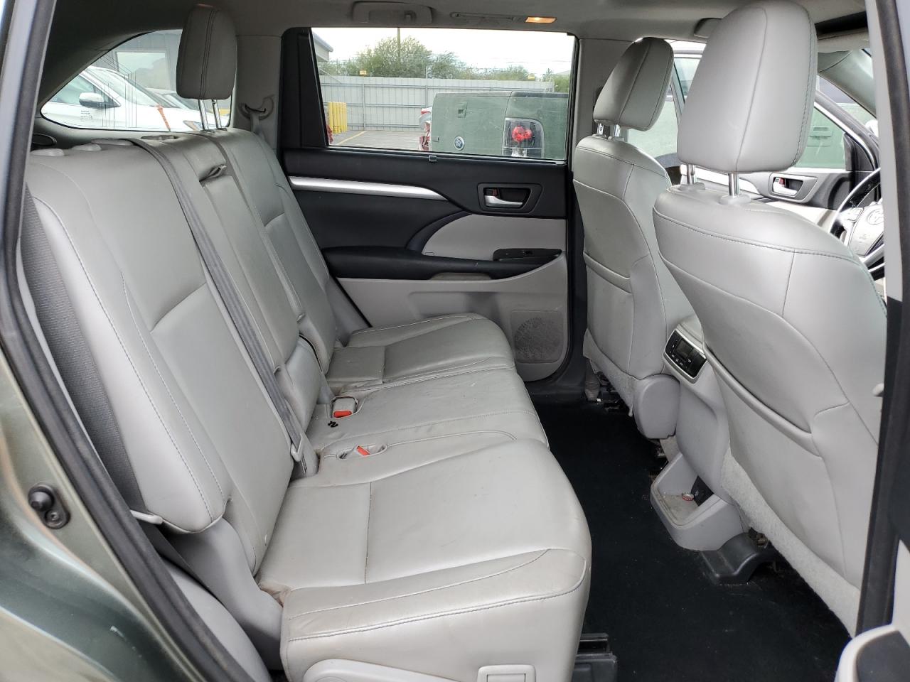 TOYOTA HIGHLANDER XLE