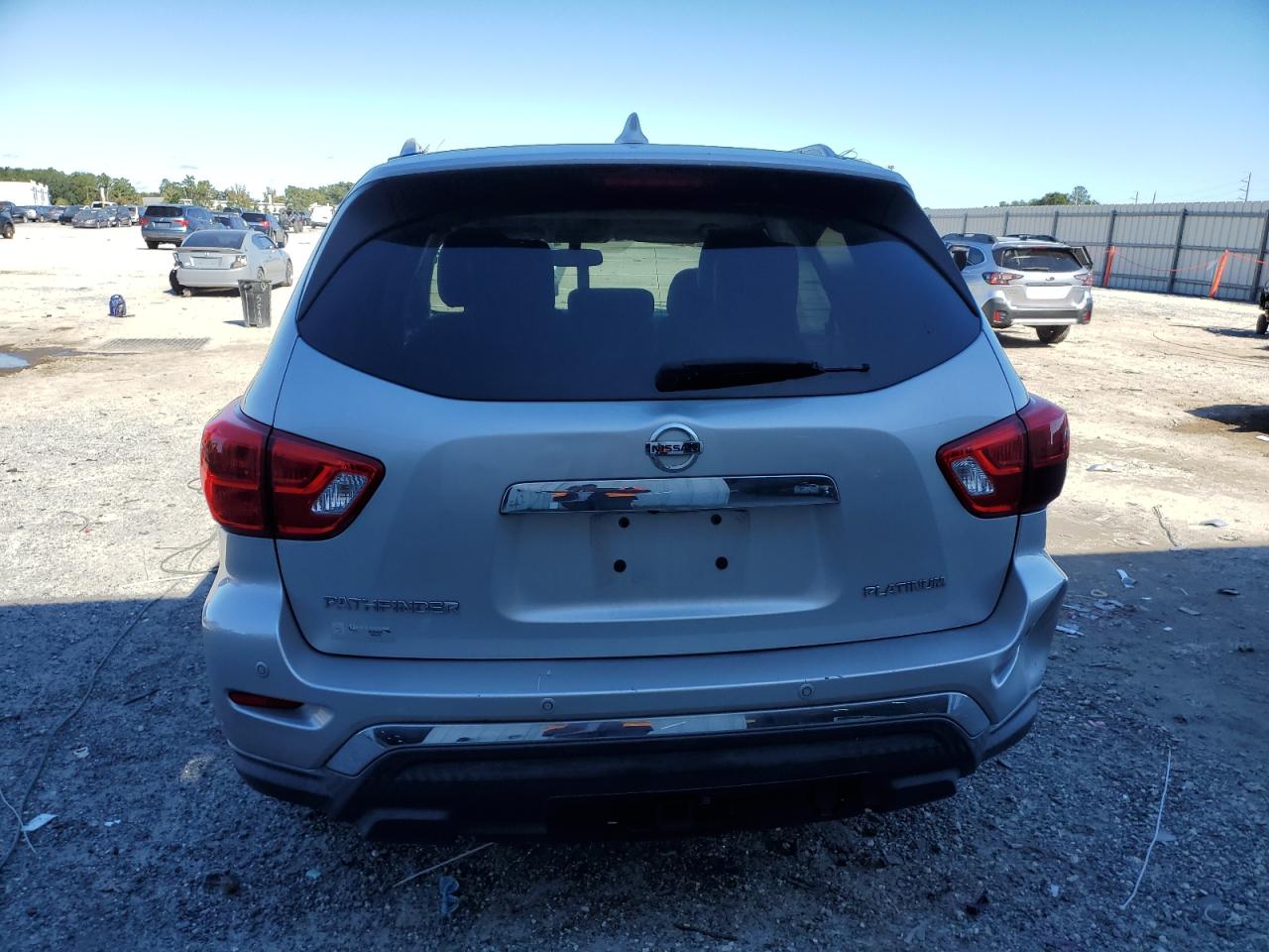 NISSAN PATHFINDER PLATINUM