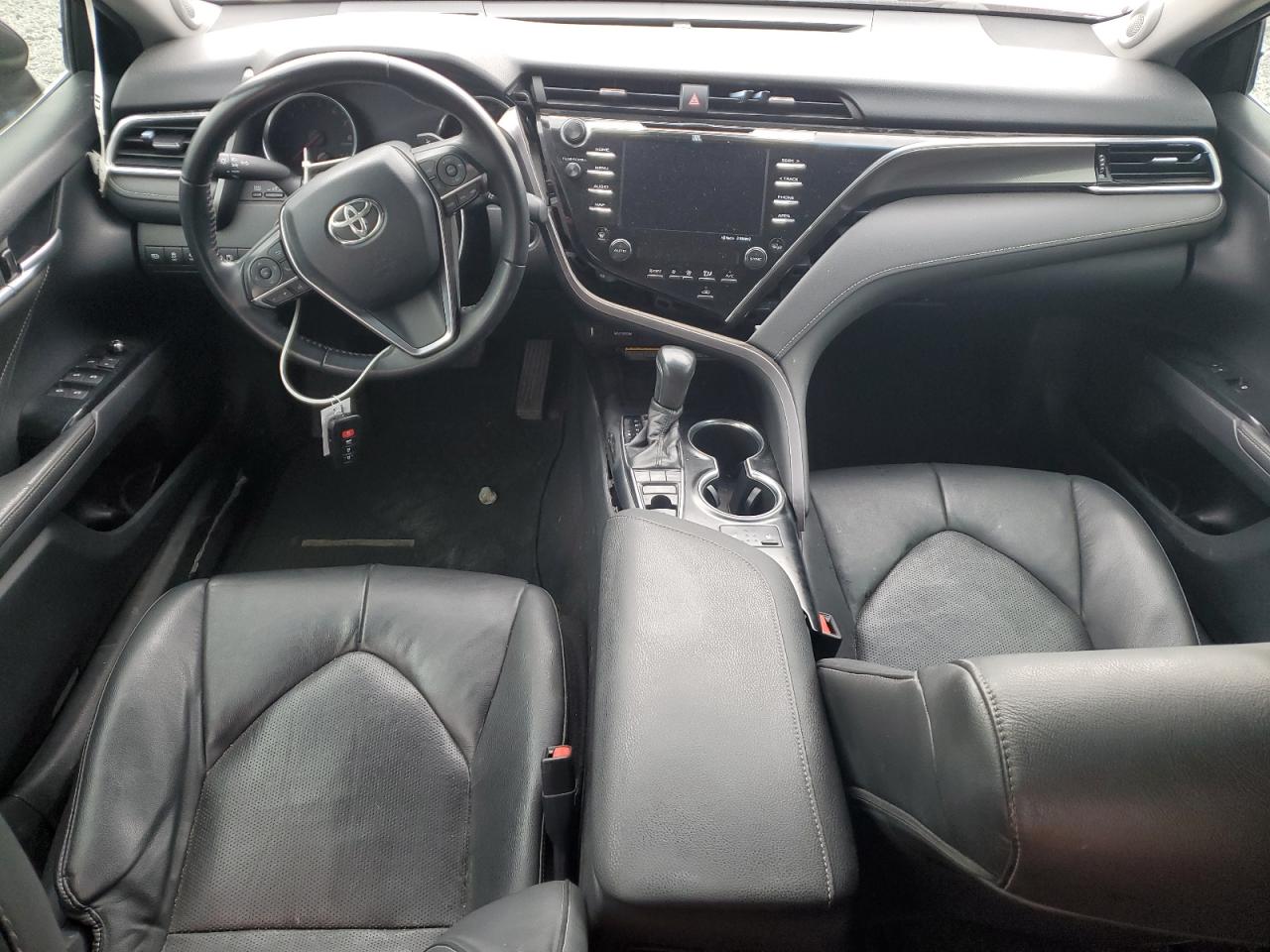 TOYOTA CAMRY XSE